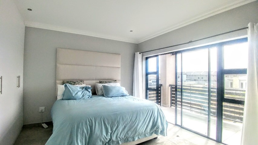 To Let 4 Bedroom Property for Rent in Parklands North Western Cape